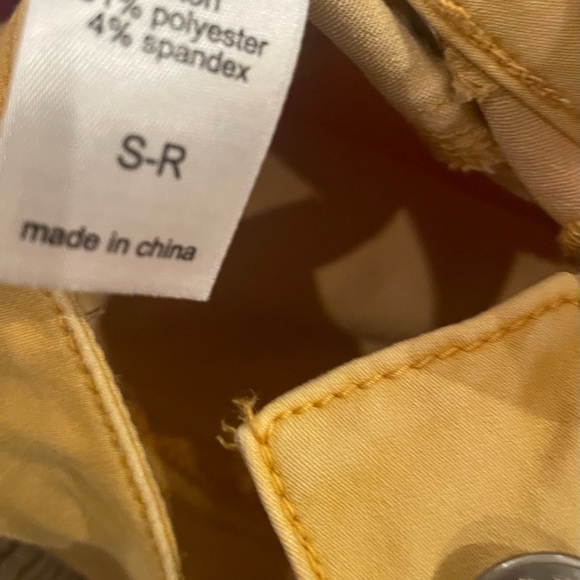 Maurice’s mustard jeans - Picture 3 of 4